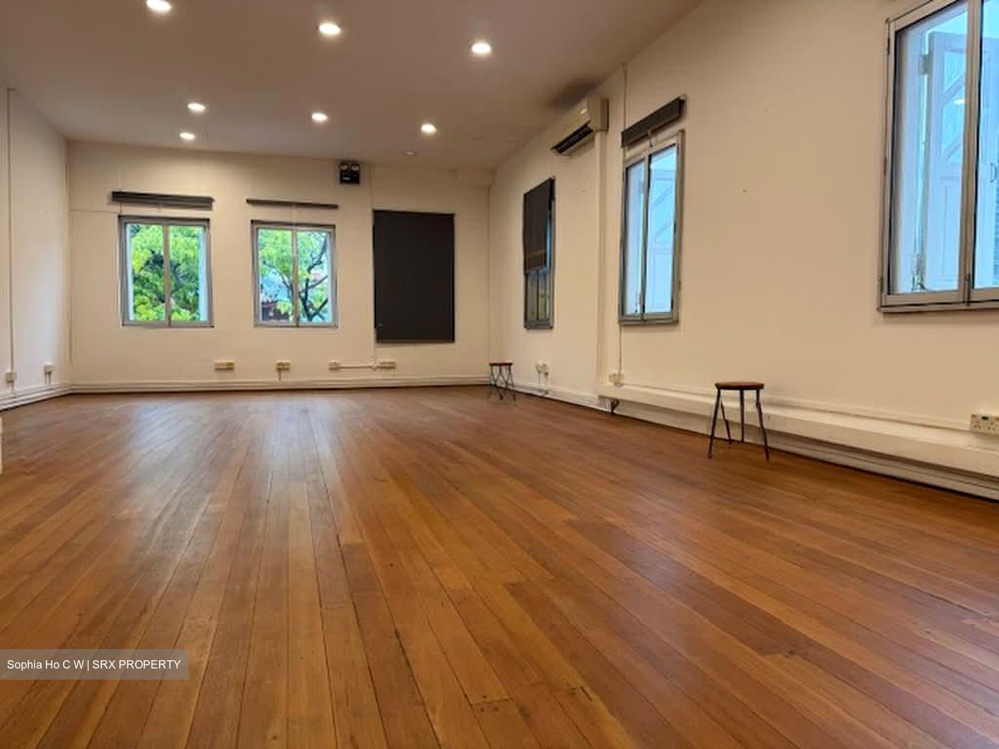 Telok Ayer Street (D1), Office #568724911